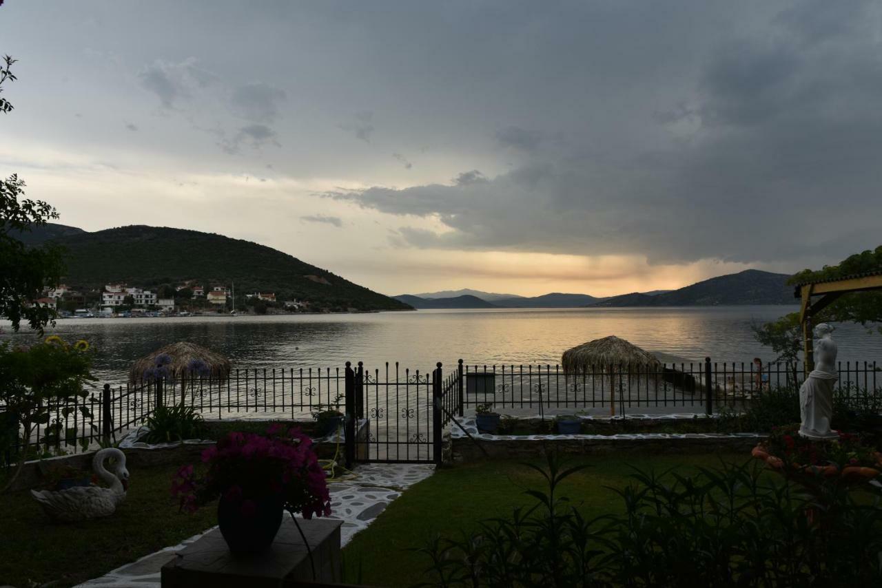 Blue Dreams Guest House อัลมิโรโปตามอส ภายนอก รูปภาพ